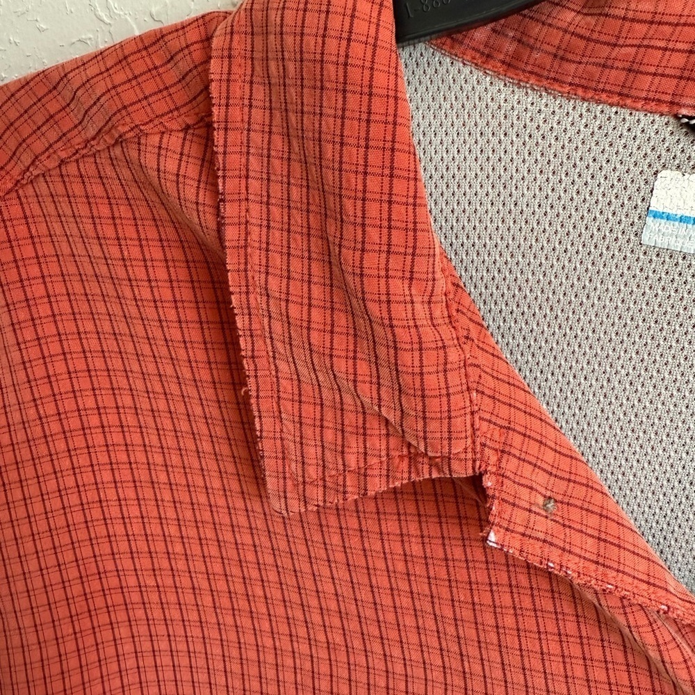 Men’s L Orange Checkered Columbia Lightweight Distressed Casual Button Up Shirt - Picture 4 of 7